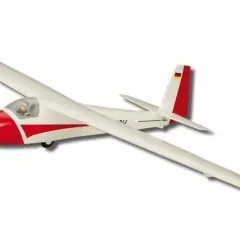 Ein weißes Modellflugzeug, ein parkzone ka-8, mit roter Nase und roten Streifen, fliegt vor weißem Hintergrund.