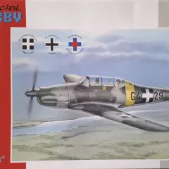 Arado Ar 96A im Flug, mit ungarischem Leitwerk. Das Flugzeug trägt die Kennung G4 29.