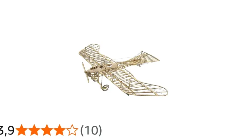 Ein detailgetreues Modell eines Rumpler Taube Flugzeugs aus Holz, bereit zum Abheben in die Lüfte.