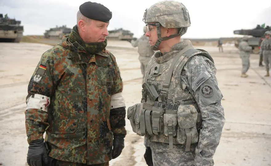 Oberstleutnant Bundeswehr: Rang, Abzeichen & Aufgaben erklärt