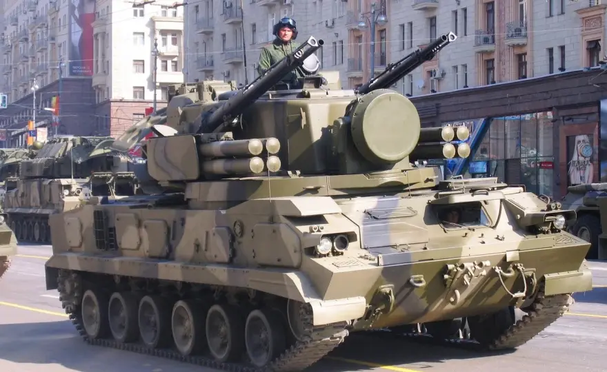 2K22 Tunguska - Warum dieser Hybrid-Flugabwehrpanzer fasziniert